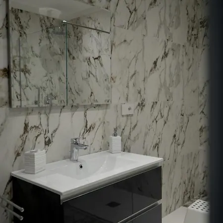 Domus - Catullo - Μπάρι