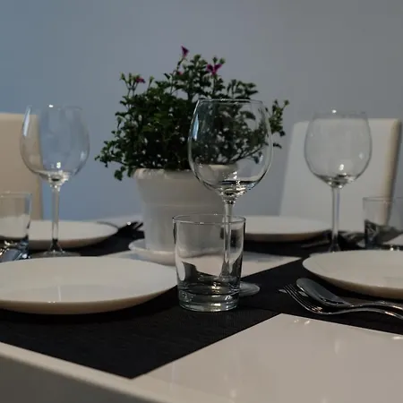 Domus - Catullo - Μπάρι